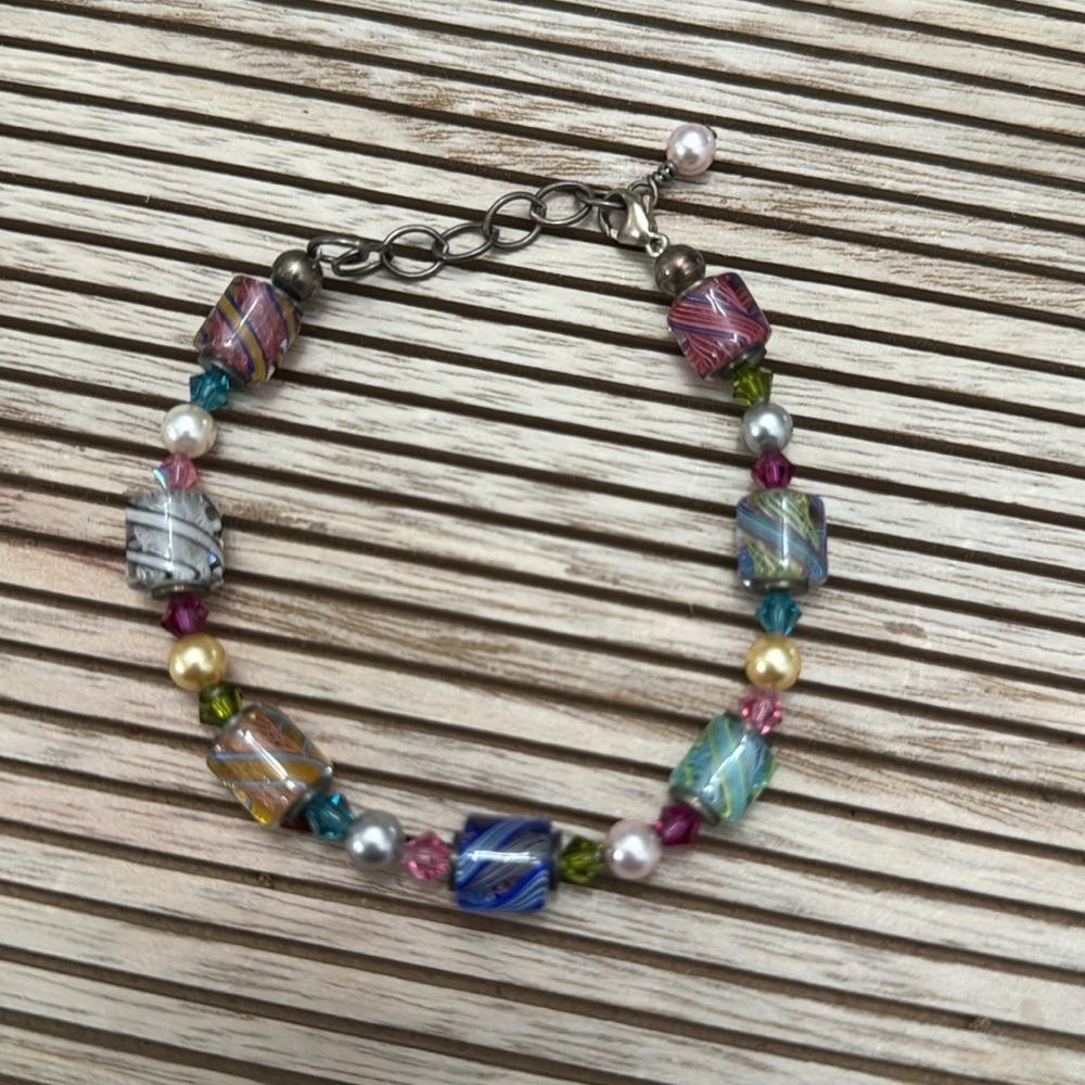 Colorful Bracelet - Picture 2 of 3